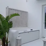 Fino Private Jacuzzi In Διαμέρισμα *