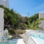Fino Private Jacuzzi In *