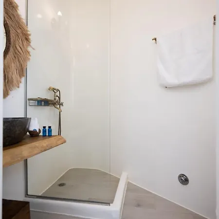 Fino Private Jacuzzi In Mykonos Town